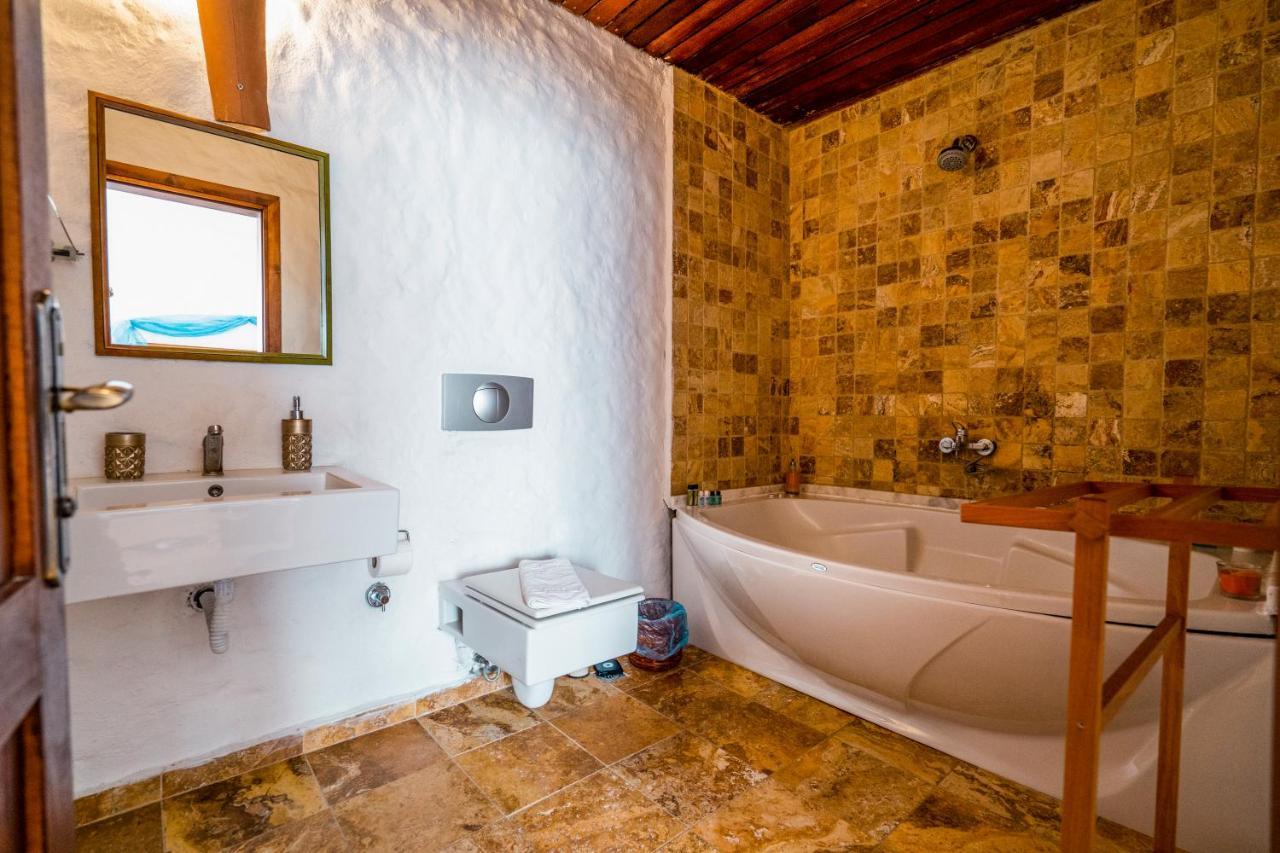 Lale Lodge Hotel Alaçatı Esterno foto